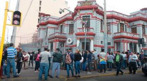 Crisis diplomática agrava situación de venezolanos en Perú: Embajada suspende trámites consulares