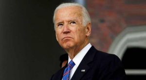 Joe Biden dio positivo por covid-19 y permanece aislado