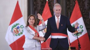 Perú exige a diplomáticos venezolanos que se retiren del país en máximo 72 horas