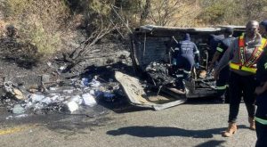 Accidente de bus escolar deja 12 niños muertos en Sudáfrica