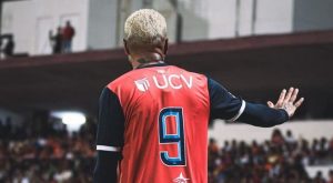 Paolo Guerrero podría irse de la UCV: esto se sabe