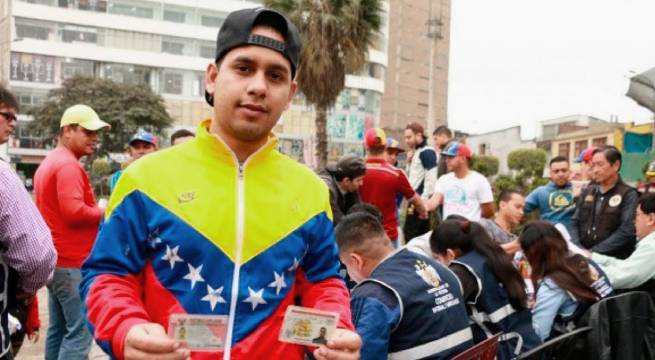 ¿Qué sucede si un ciudadano venezolano tiene visa, pero posee el pasaporte vencido?