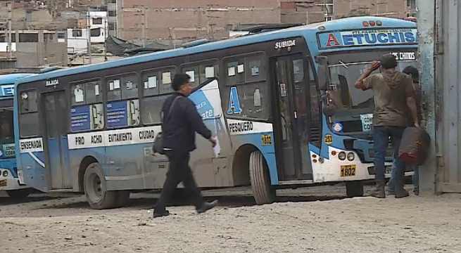 Extorsionadores disparan contra bus lleno de pasajeros en Los Olivos