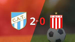 Atlético Tucumán dominó a Estudiantes con un 2-0 en un partido electrizante