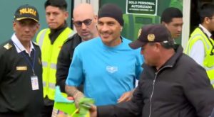 Paolo Guerrero llegó al Perú para jugar por Alianza Lima [Video]