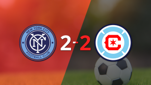 Con dos goles de Adrián Martínez, New York City FC igualó ante Chicago Fire