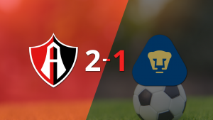 Tras gol agónico, Pumas UNAM fue relegado por Atlas en una derrota por 2-1