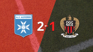 Auxerre le dio vuelta el partido a Nice con un 2-1 y triunfo agónico