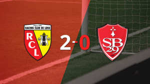 Lens le ganó como anfitrión a Stade Brestois por 2-0