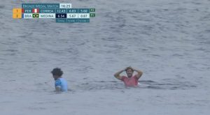 Alonso Correa y su reacción cuando le dieron preferencia al brasileño Gabriel Medina