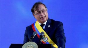 Gustavo Petro: «No es un gobierno extranjero el que decide quién es presidente de Venezuela»