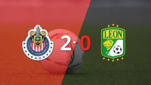 Con dos goles, Chivas se impuso a León en el estadio Akron