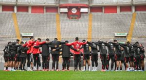 Franco Zanelatto abandonó la concentración de la selección peruana y sería baja para el partido con Colombia