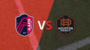 Houston cayó ante St. Louis City con dos goles de Simon Becher