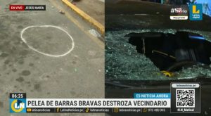 Tres menores de edad detenidos en pelea campal entre barristas en Jesús María [VIDEO]