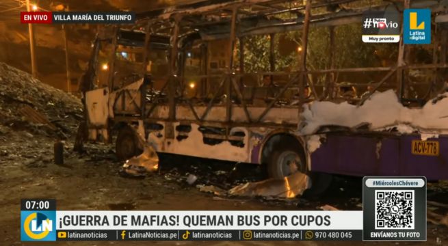 Dos bandas de extorsionadores se disputan cupos e incendian bus de transporte público