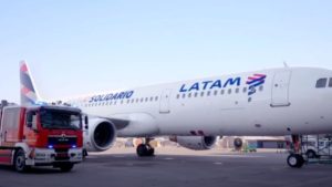 Latina Suma: Avión solidario de Latam contribuye a estrategia de sostenibilidad