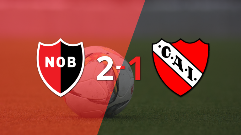 Independiente no pudo con Newell`s y cayó por 2-1 tras gol agónico