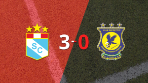 Sporting Cristal golea 3-0 a Comerciantes Unidos y Martín Cauteruccio firma doblete