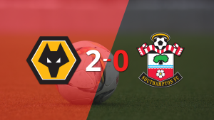 Con dos goles, Wolverhampton se impuso a Southampton en el Molineux Stadium