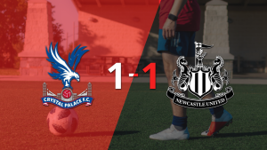 Crystal Palace saca agónico empate ante Newcastle United con gol de Daniel Muñoz