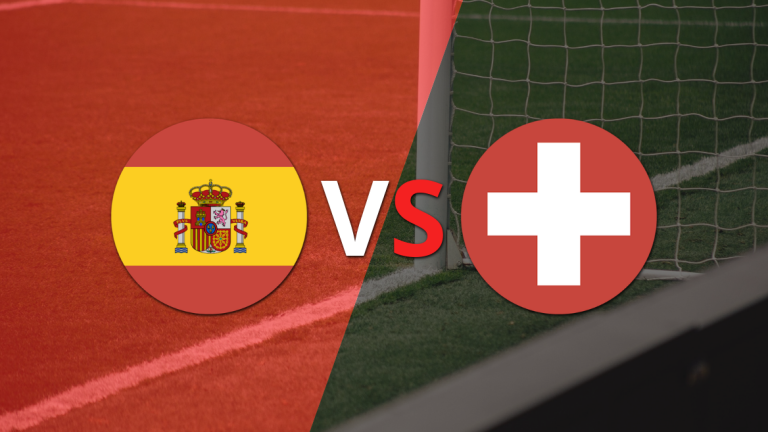 Comienza el partido entre España y Suiza en el estadio Heliodoro Rodríguez López