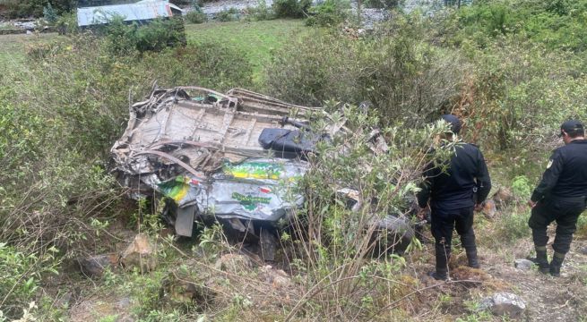 Minivan cae al abismo en Juliaca: deja desaparecidos y más de 10 muertos