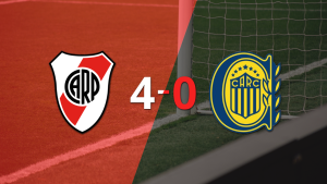 Goleada de River Plate a Rosario Central con doblete de Pablo Solari incluído