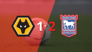 Ipswich Town se lleva la victoria por 2 a 1 con un gol agónico en un reñido partido