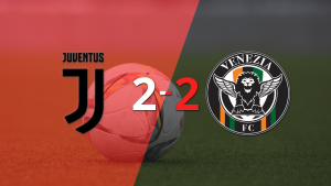 Empate agónico de Juventus ante Venezia con un decisivo penal de Dusan Vlahovic