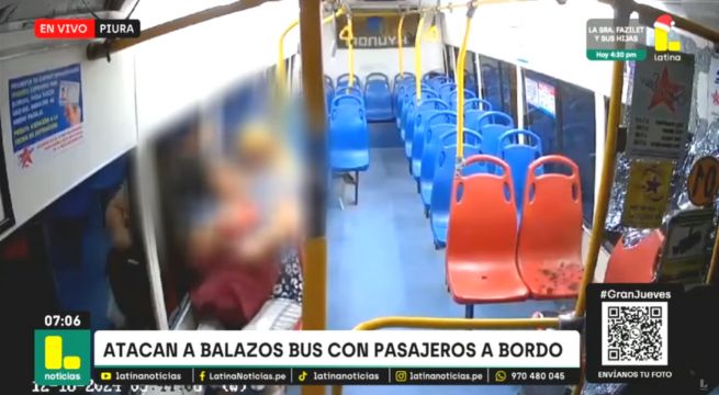 Extorsionadores atacan a balazos bus de transporte público con pasajeros dentro [VIDEO]