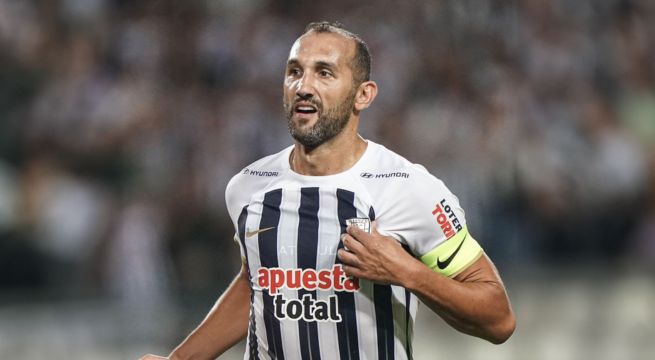 Hernán Barcos renovó con Alianza Lima y asegura que es su último año como profesional