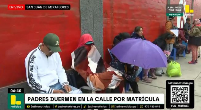 SJM: padres de familia hacen colas desde hace dos días para obtener vacante en colegio