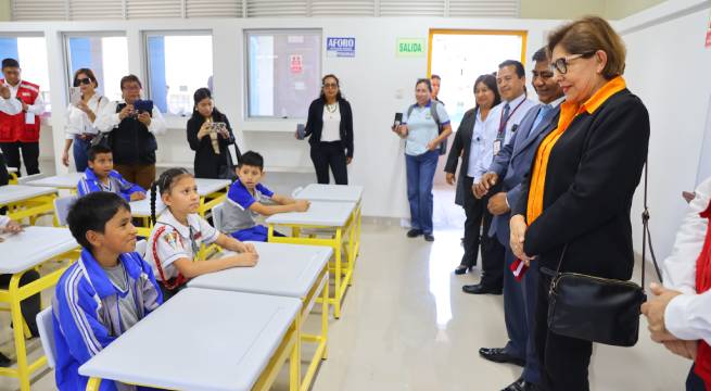 Inauguran nueva infraestructura de colegio donde estudió ingeniera peruana de la NASA