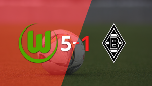 Con doblete de Lukas Nmecha, Wolfsburgo liquidó 5-1 a B. Mönchengladbach