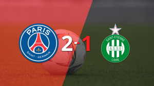 Ousmane Dembélé marca un doblete en la victoria 2-1 de PSG ante Saint Etienne