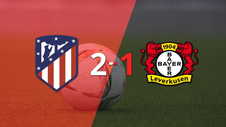 Atlético de Madrid logró dar vuelta el marcador y vencer 2-1 a Bayer Leverkusen con gol agónico