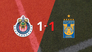 Chivas y Tigres se repartieron los puntos en un 1 a 1