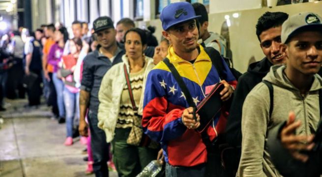 Venezuela cierra la frontera con Colombia hasta el lunes por “conspiración internacional”