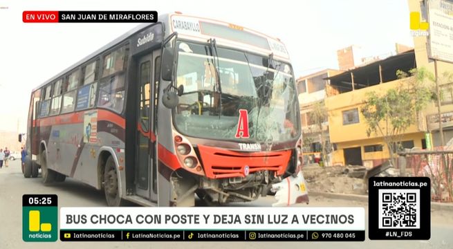 Choque de transporte público contra poste de luz deja dos heridos en SJM