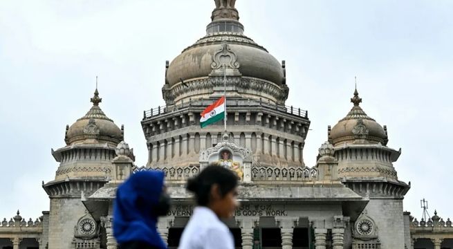 Estampida deja seis muertos y 20 heridos en templo de la India