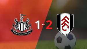 Fulham logra remontada y gana 2-1 a Newcastle United