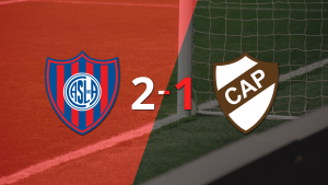 San Lorenzo supera por 2-1 a Platense con gol agónico tras dar vuelta el partido