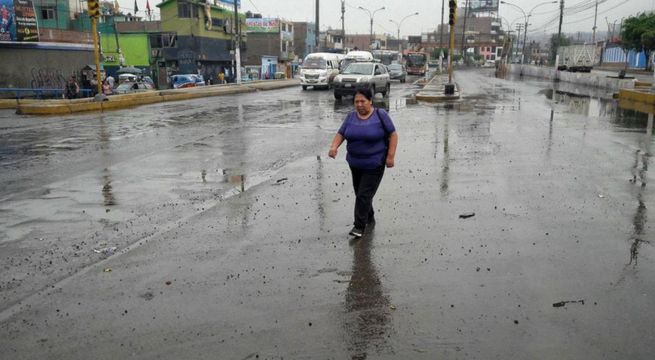 Intensa llovizna se registra en varios distritos de Lima