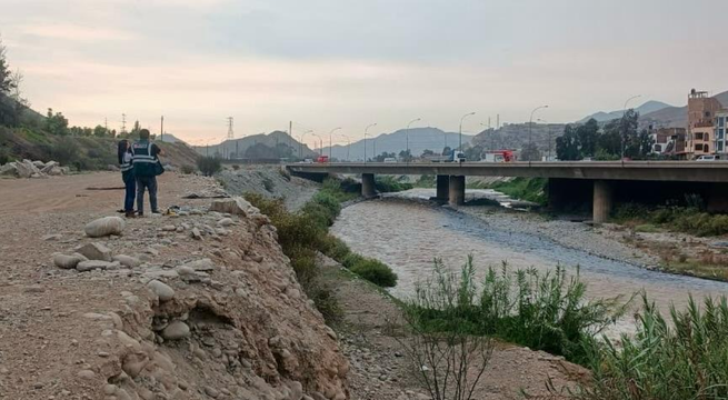 Sedapal se pronuncia sobre agua roja en el río Rímac: «No hemos observado ningún cambio de coloración»