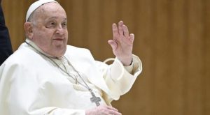 Médicos del Papa Francisco sobre su estado de salud: “No está fuera de peligro”