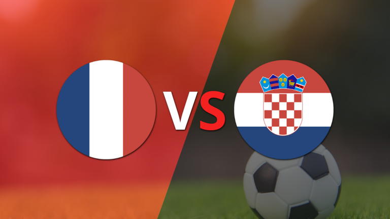 Ya juegan Francia y Croacia en el estadio Stade de France